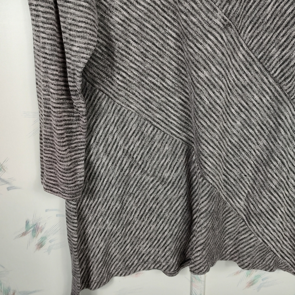 Sunday Gray Striped Knit Top XL - Picture 3 of 9